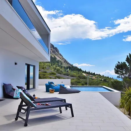 Design Skyblue Mit Pool Und Panorama Meerblick Villa Podgora