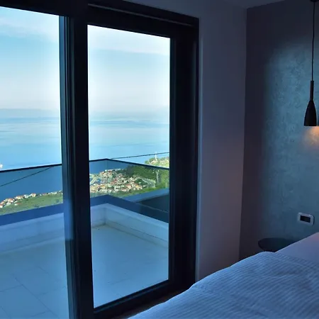 Design Skyblue Mit Pool Und Panorama Meerblick Podgora