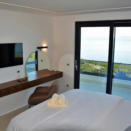 Design Skyblue Mit Pool Und Panorama Meerblick *