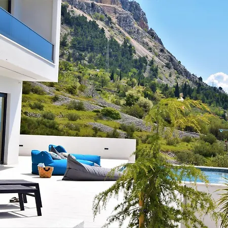 Design Skyblue Mit Pool Und Panorama Meerblick Villa Podgora