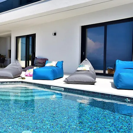 Design Skyblue Mit Pool Und Panorama Meerblick