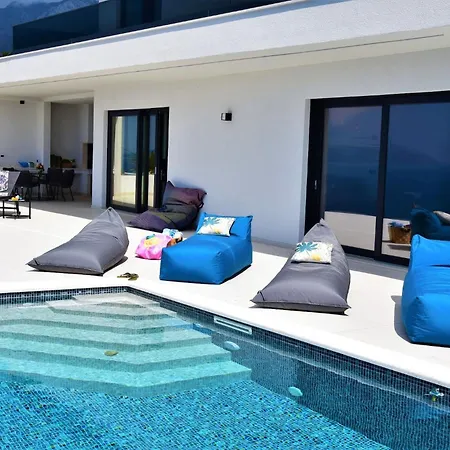 Design Skyblue Mit Pool Und Panorama Meerblick Podgora