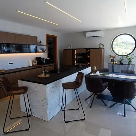 Design Skyblue Mit Pool Und Panorama Meerblick Villa *